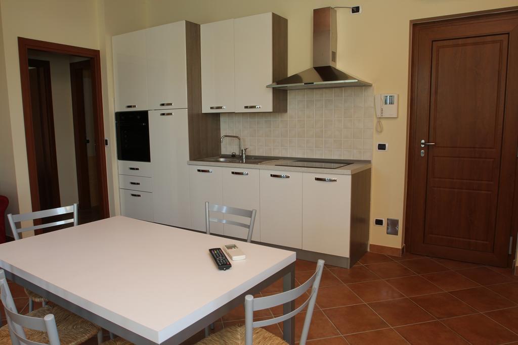 Bed and Breakfast Laghetto Ai Portici Pastrengo Habitación foto