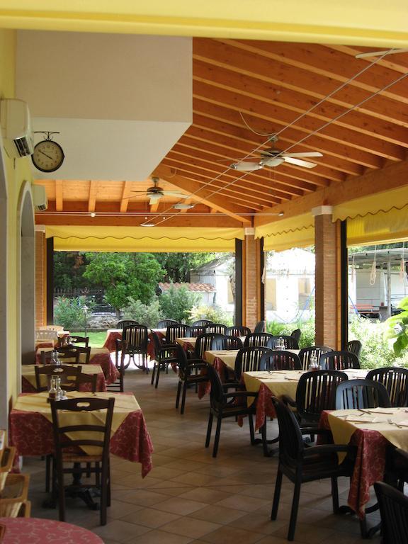 Bed and Breakfast Laghetto Ai Portici Pastrengo Exterior foto